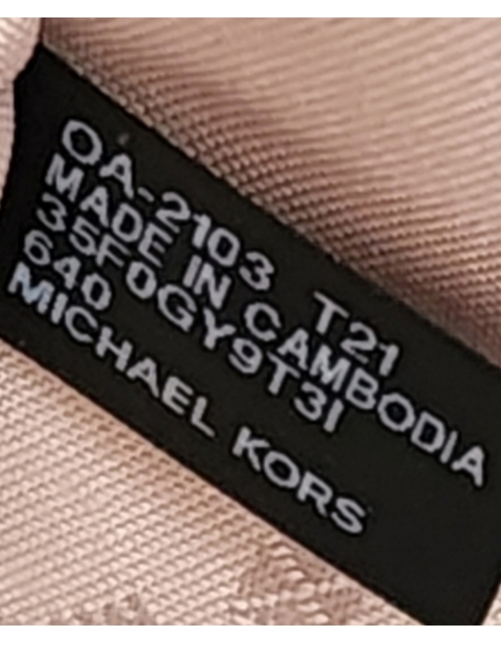 Michael Kors Kenly Logo Large Tote - Picture 7 of 10